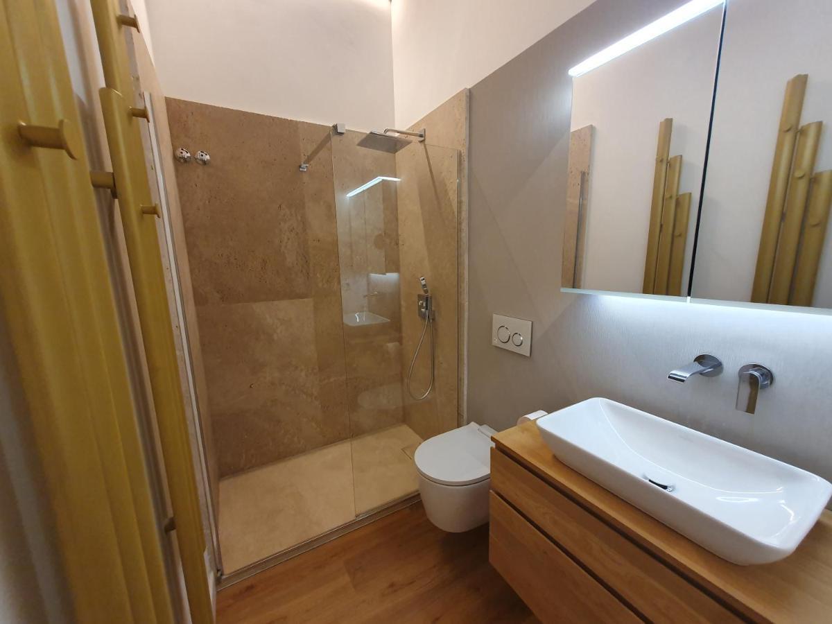 Ferienwohnung Duplex Luxury Giralda With Terrace Sevilla Exterior foto
