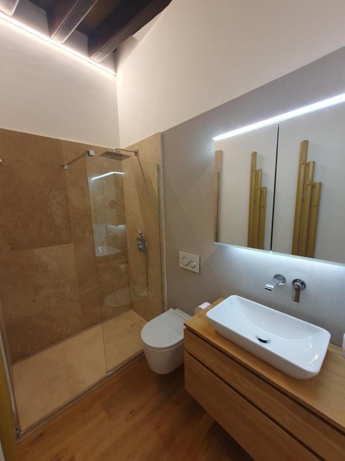Ferienwohnung Duplex Luxury Giralda With Terrace Sevilla Exterior foto
